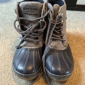 Sperry Kids Boots - size 1
